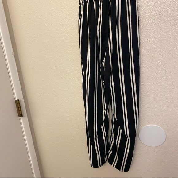 Black pin Striped stretchy Jumpsuit Romper jersey girls 10-12 - Picture 4 of 9